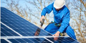 Installation Maintenance Panneaux Solaires Photovoltaïques à Merpins